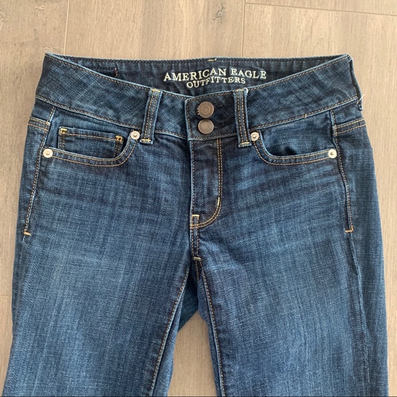 American Eagle Outfitters Blue Jeans Artist. P - Picture 3 of 6